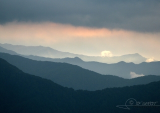 Entre vallée et brouillard – Népal