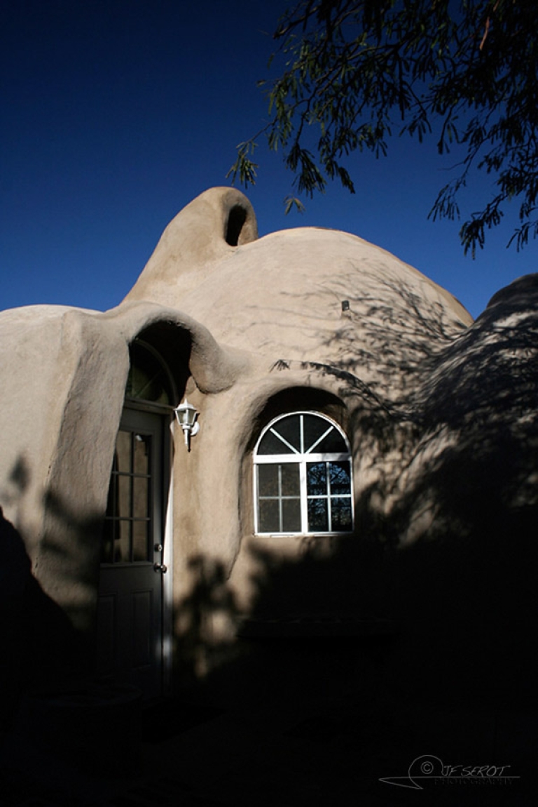 Eco-dome extérieur, ONG Cal-Earth – Californie