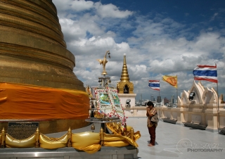 Prier du toit de Bangkok – Thaïlande