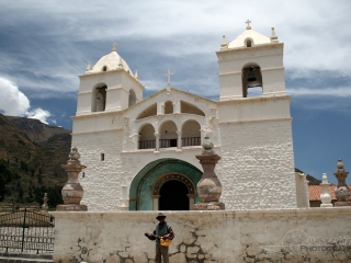 L’église de Maca, canyon Colca – Pérou