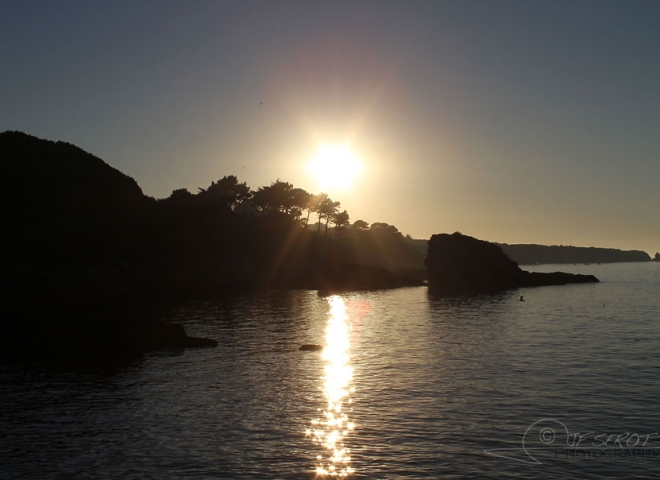 Couché de soleil sur l’île aux Grenats – France