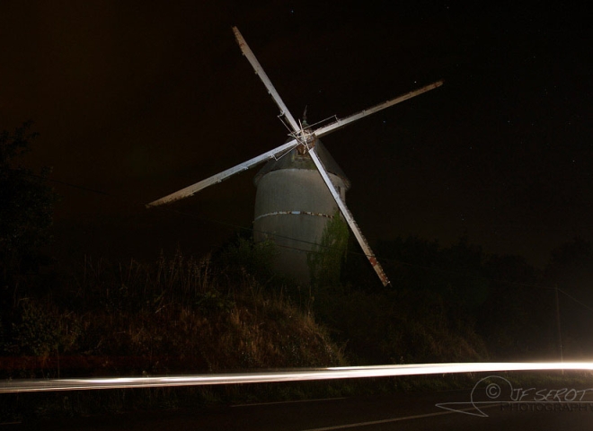 Moulin à vent nocturne – France